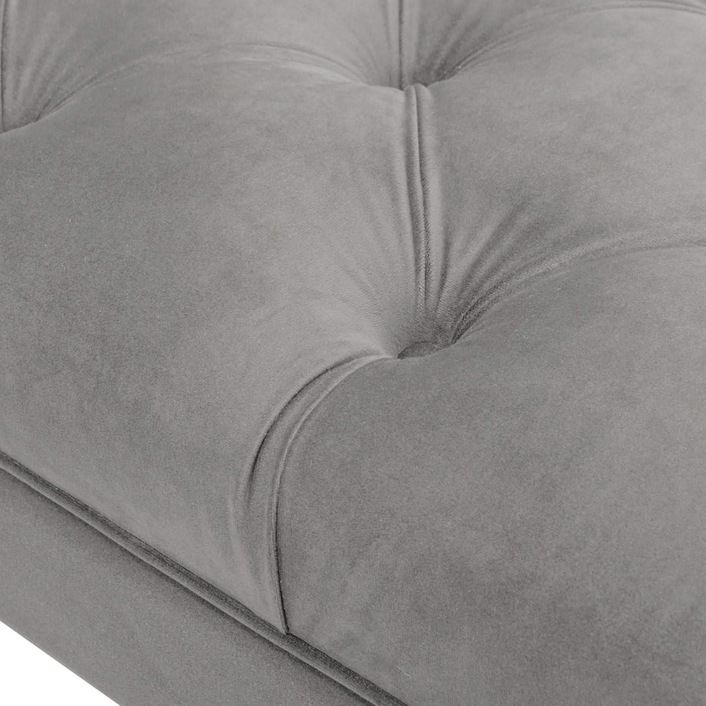 Alma - Tufted Flared Arm Entryway Bench - Image 16