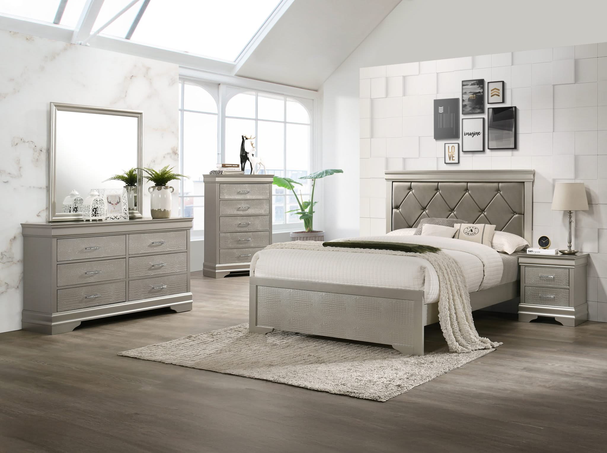 Amalia - King 5 Piece Bedroom Set - Silver