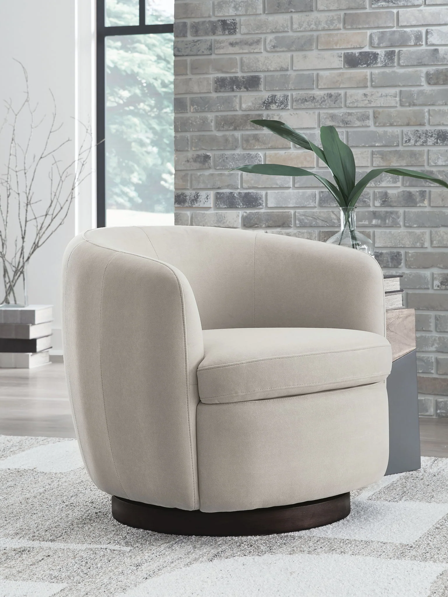 Annbury - Swivel Accent Chair - Light Beige - Image 4