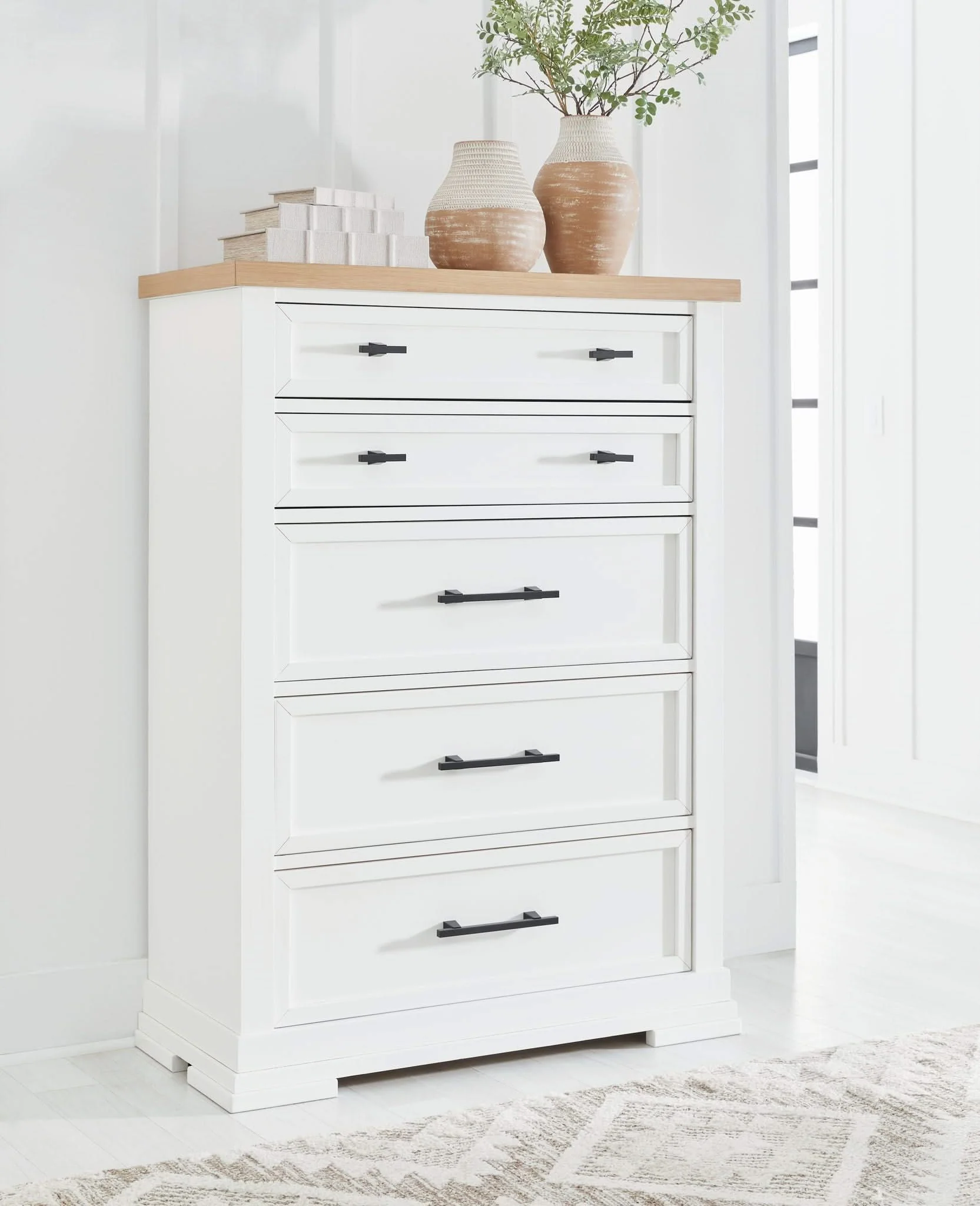 Ashbryn - Five Drawer Chest - White / Natural - Image 3