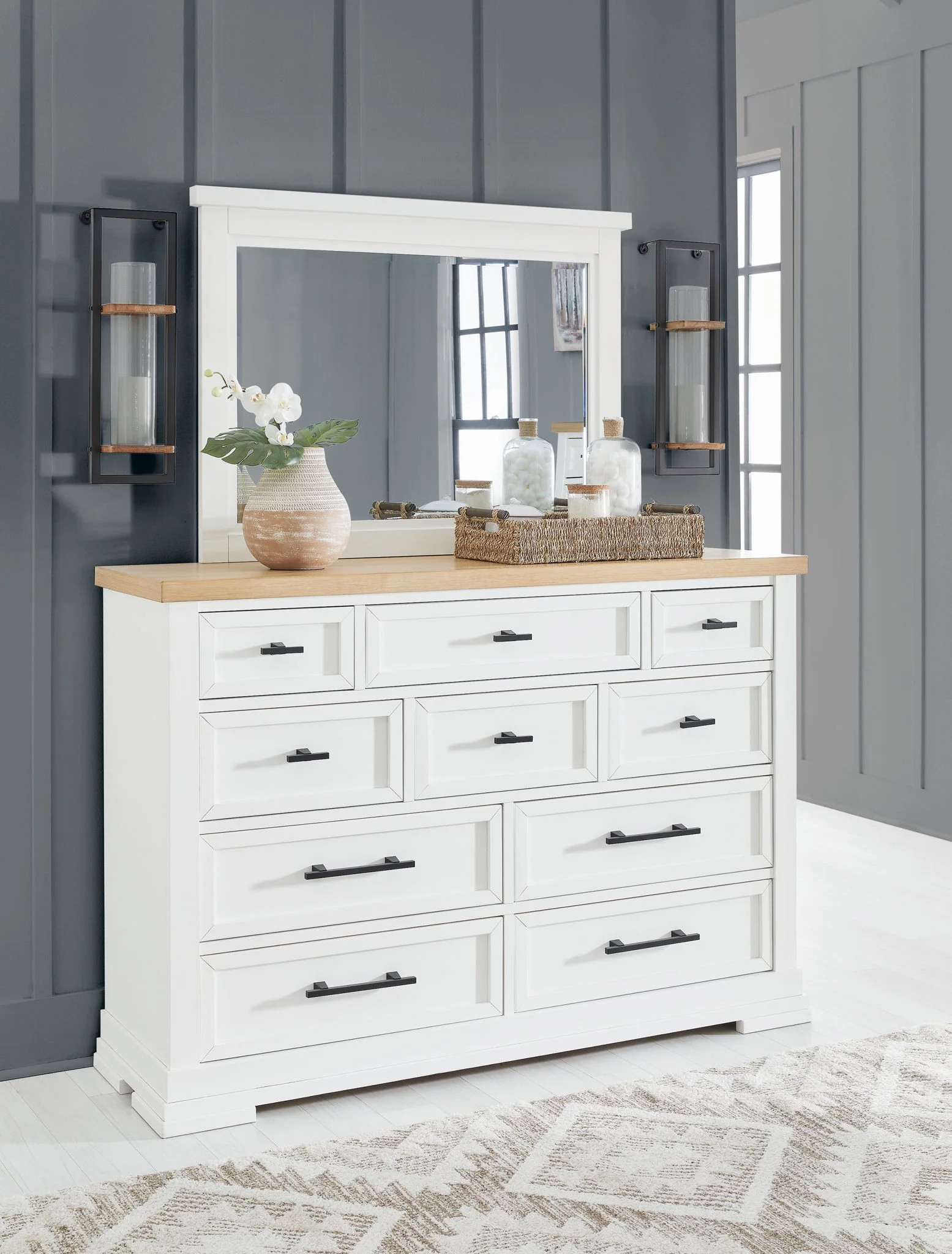 Ashbryn - Panel Storage Bedroom Set - Image 3