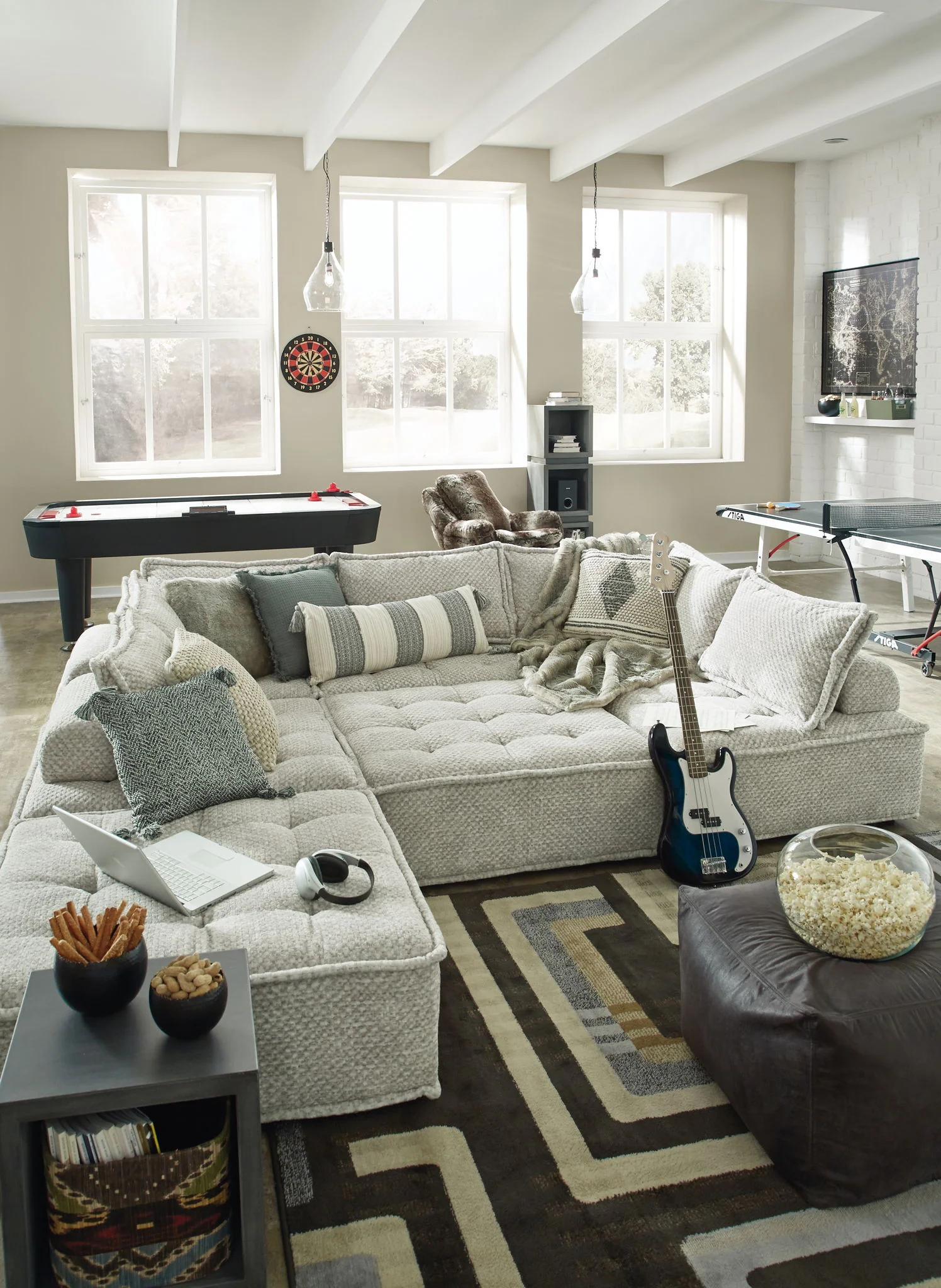 Bales - Sectional - Image 41