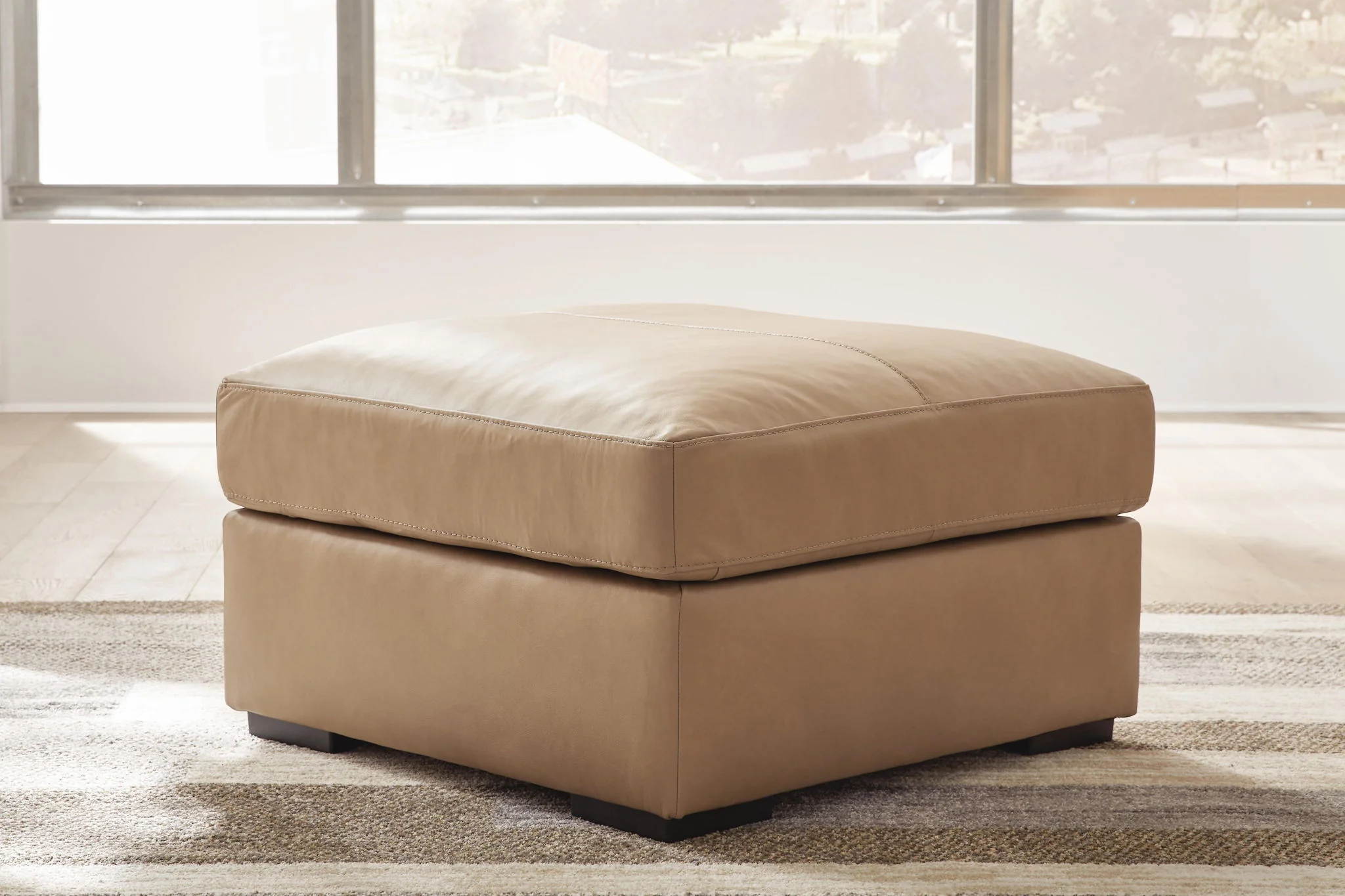 Bandon - Oversized Accent Ottoman - Toffee - Image 4
