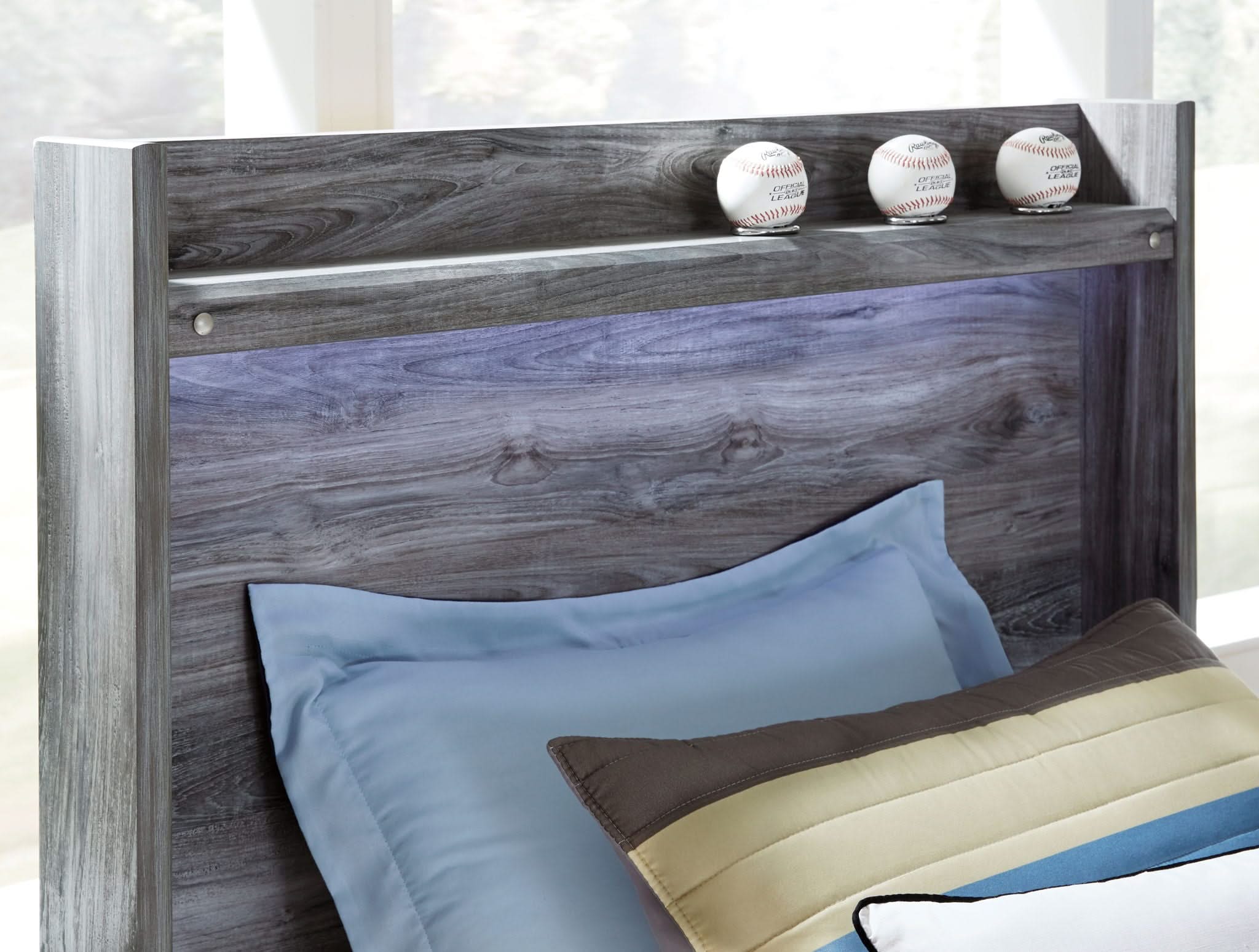 Baystorm - Panel Bed - Image 23
