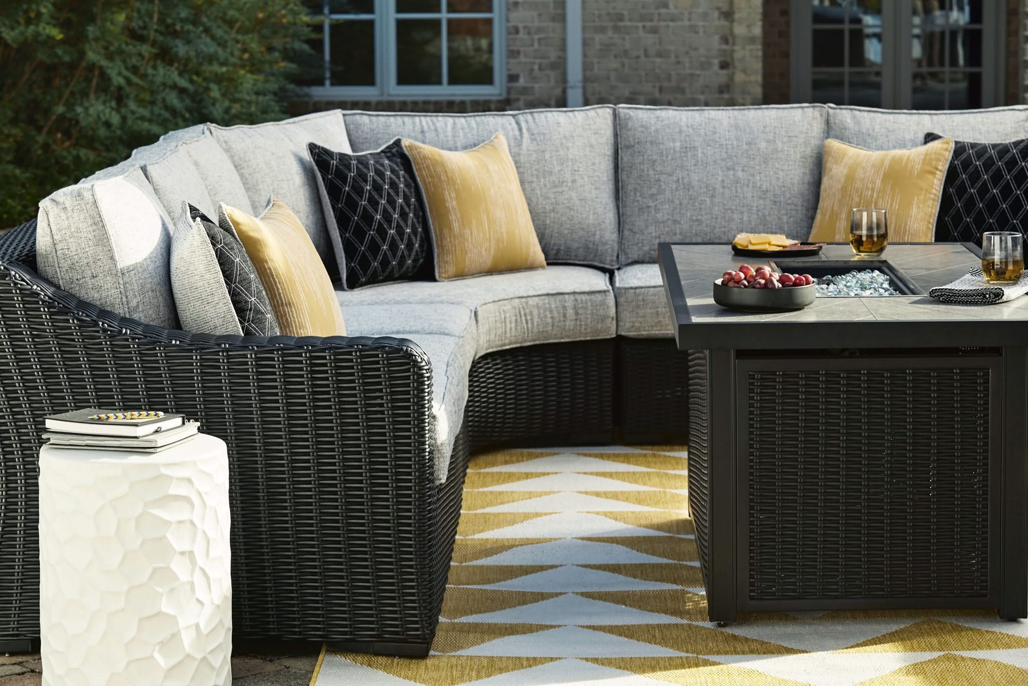 Beachcroft - Outdoor Sectional - Image 10