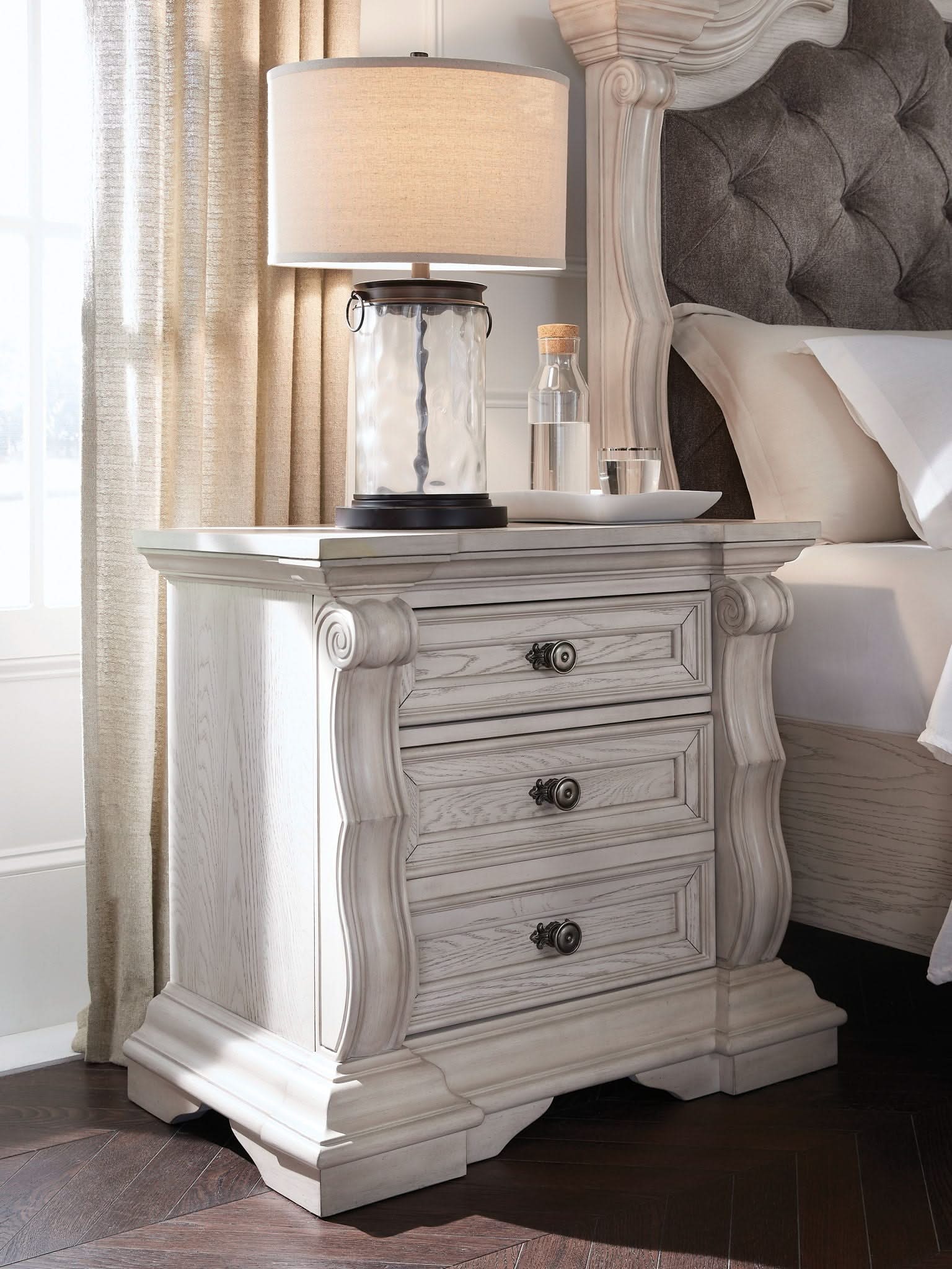 Bruchandi - Three Drawer Night Stand - Antique White - Image 3