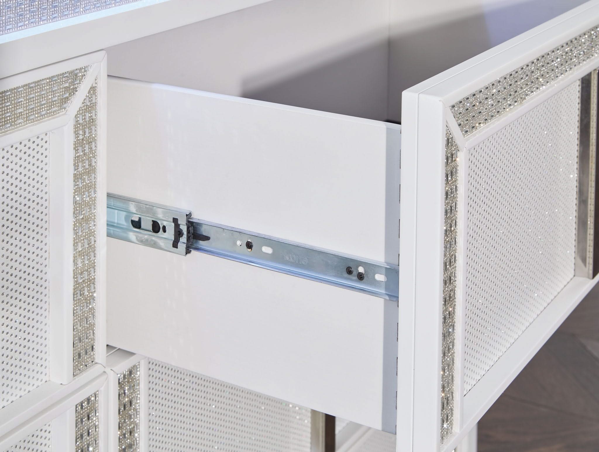 Chalanna - Dresser And Mirror - White - Image 4