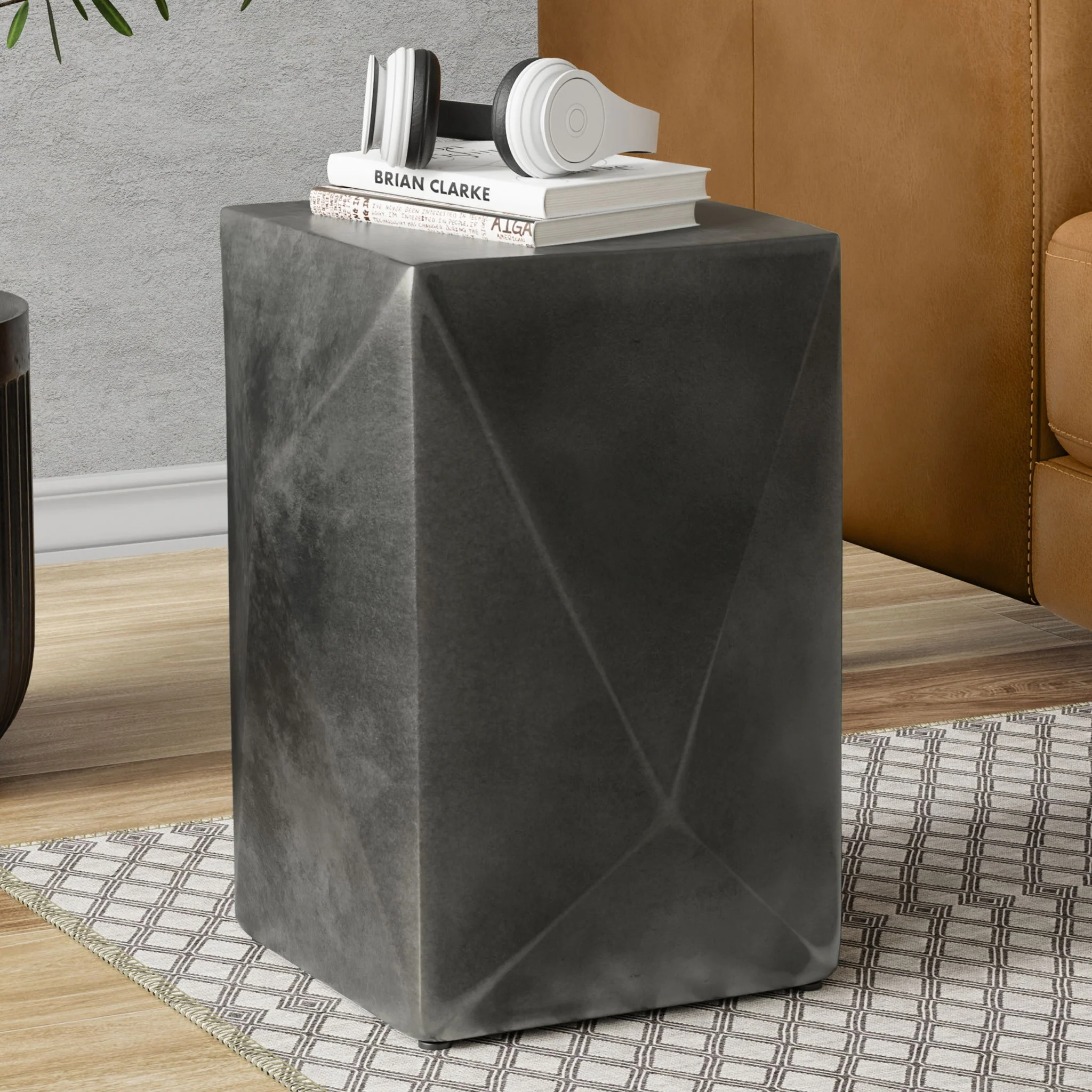 Danner - Side Table - Black - Image 3