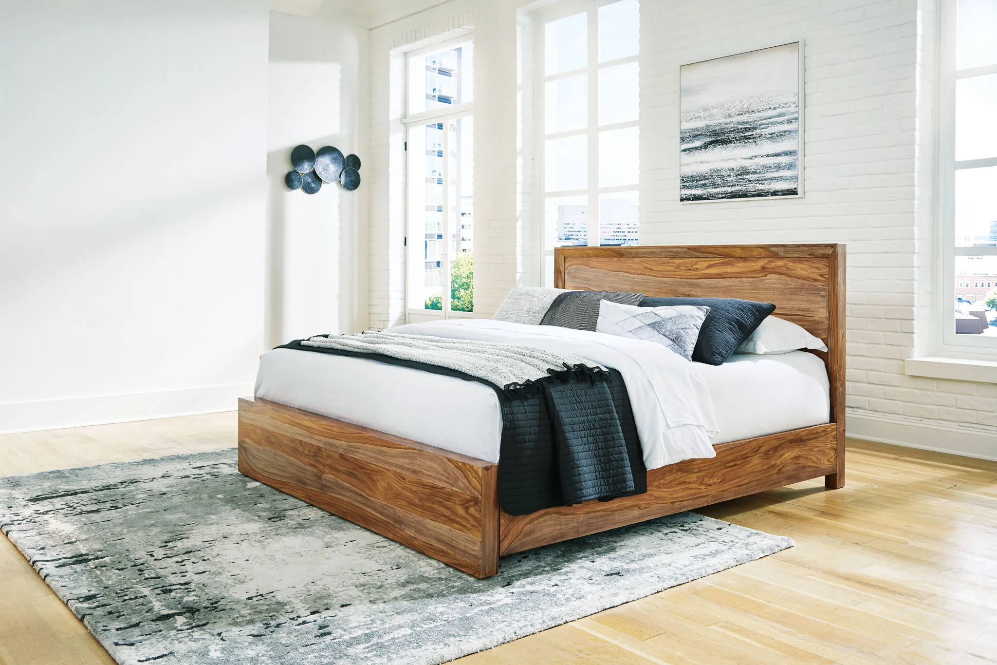 Dressonni - Panel Bed - Image 3
