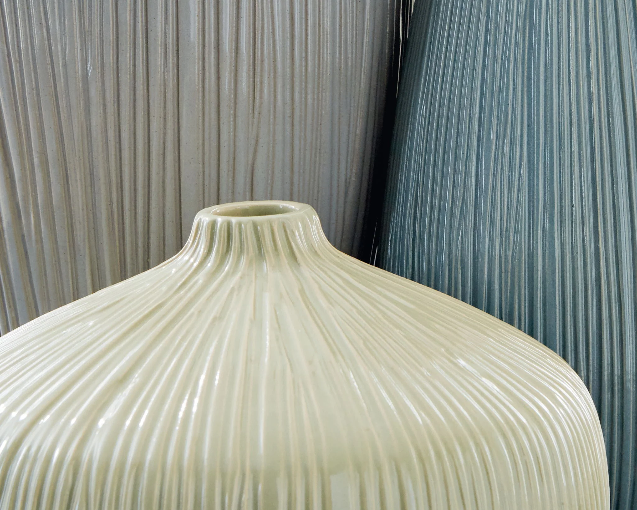 Eiderman - Vase Set (Set of 3) - Gray / Blue / Green - Image 3