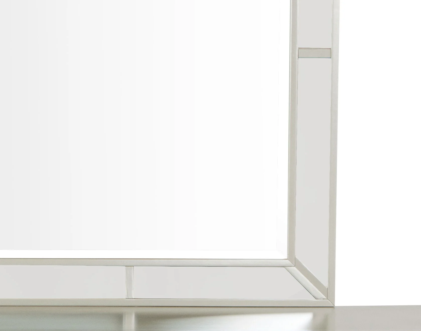 Elegant Contemporary Mirror - Image 8