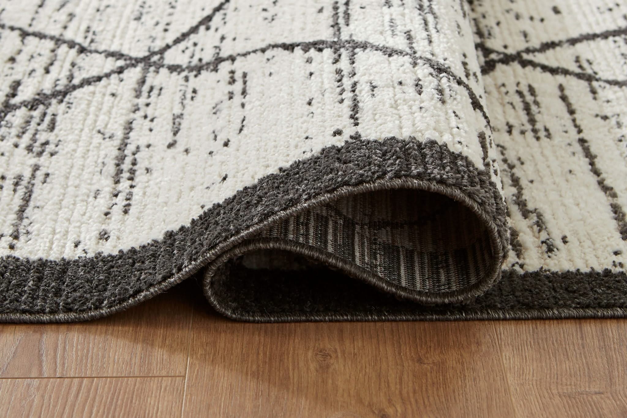 Fenriston - Rug - Image 5