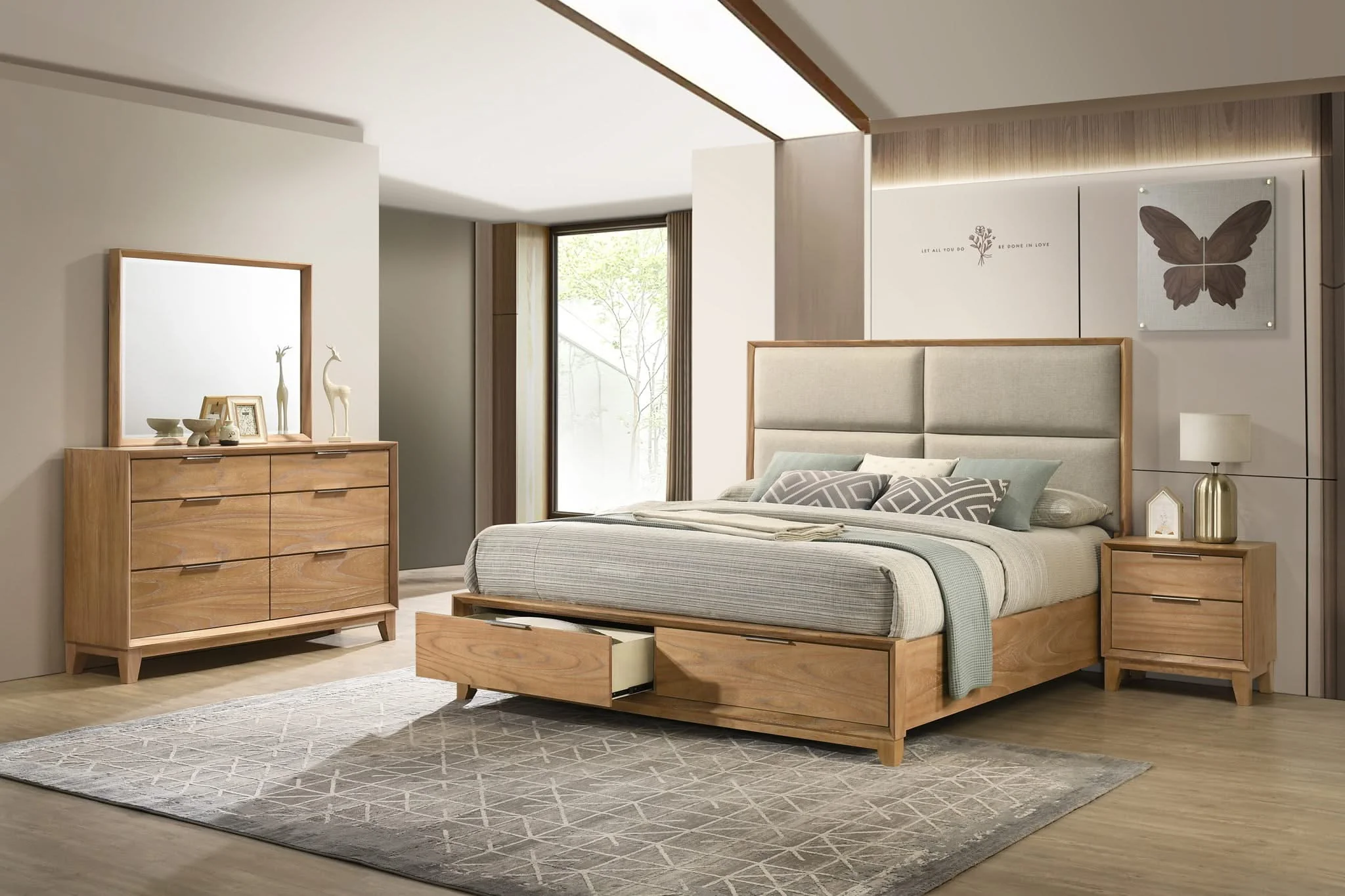 Florian - King 4 Piece Bedroom Set - Natural