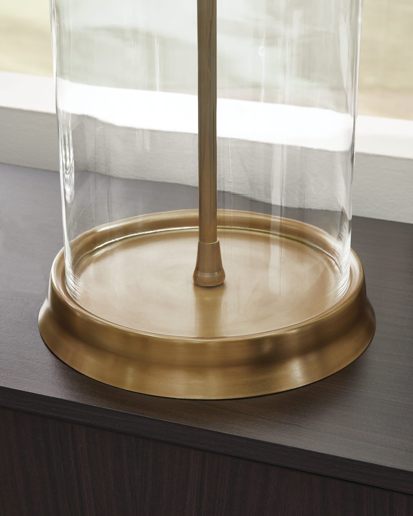 Gizeh - Glass Table Lamp - Clear / Gold Finish - Image 4