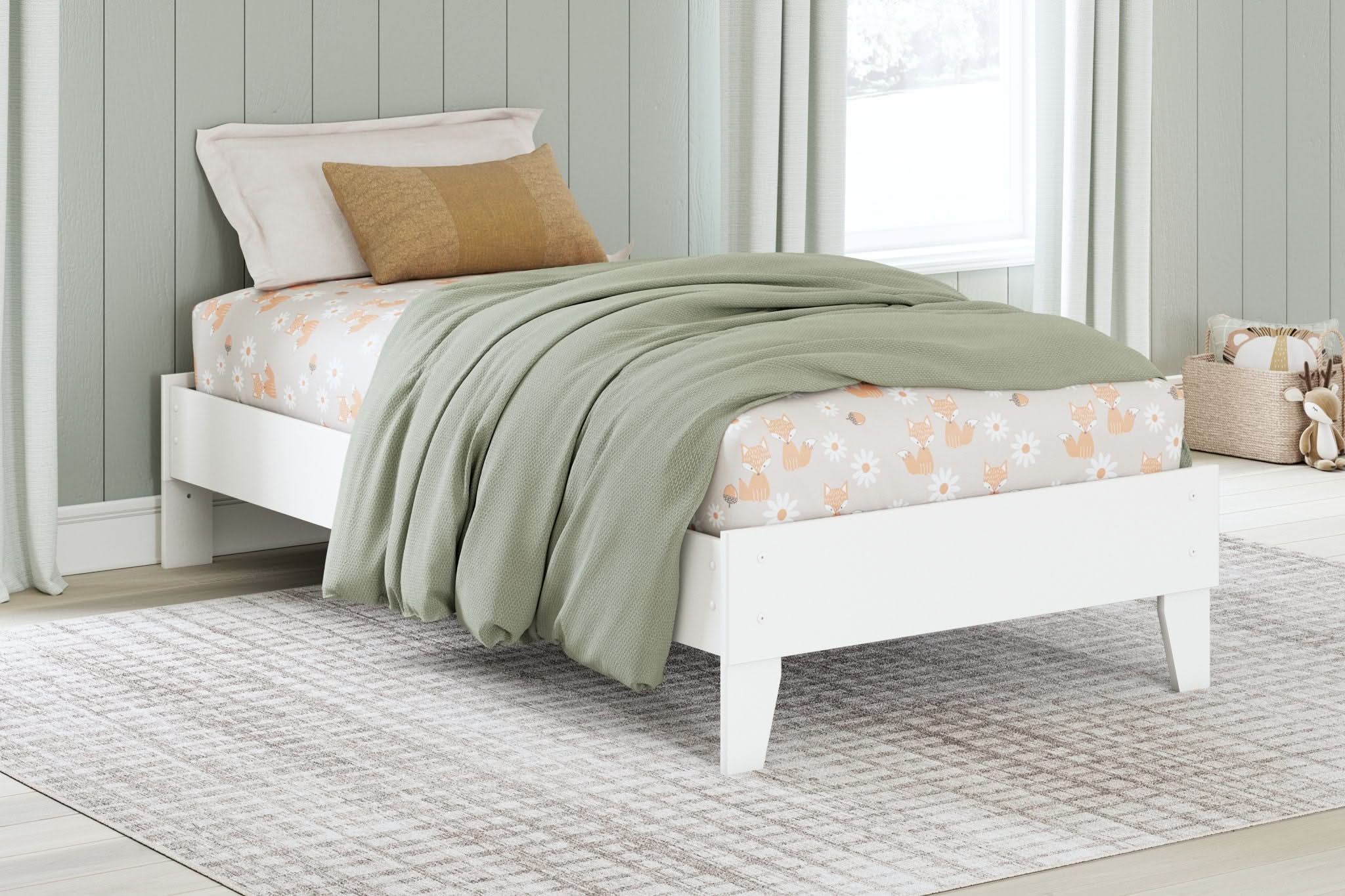 Hallityn - Platform Bed - Image 2