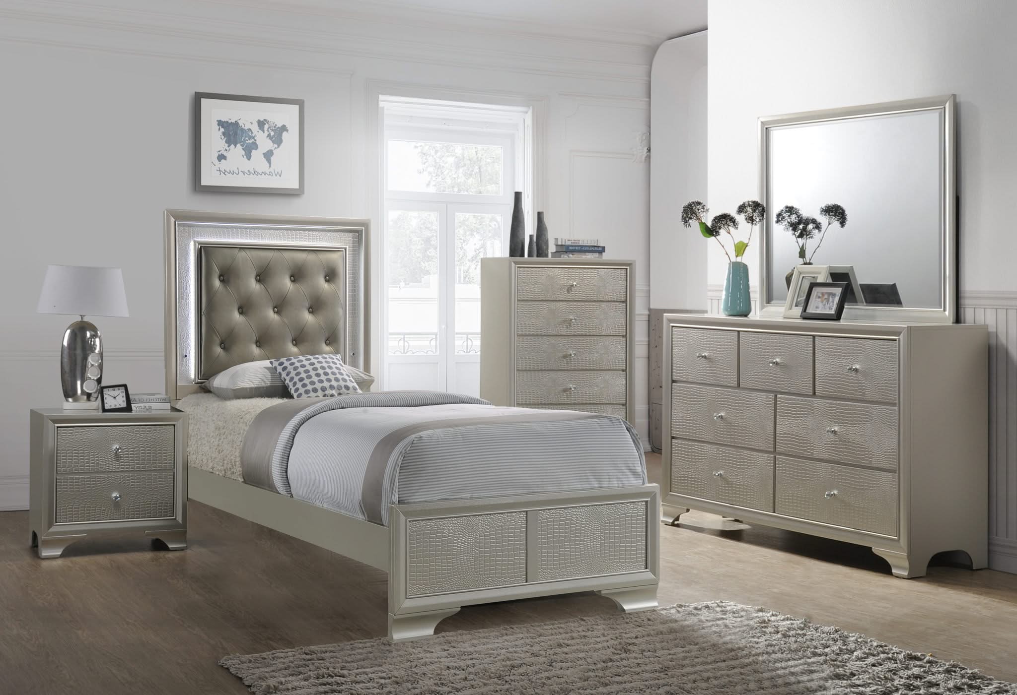 Lyssa - Twin 4 Piece Bedroom Set - Champagne