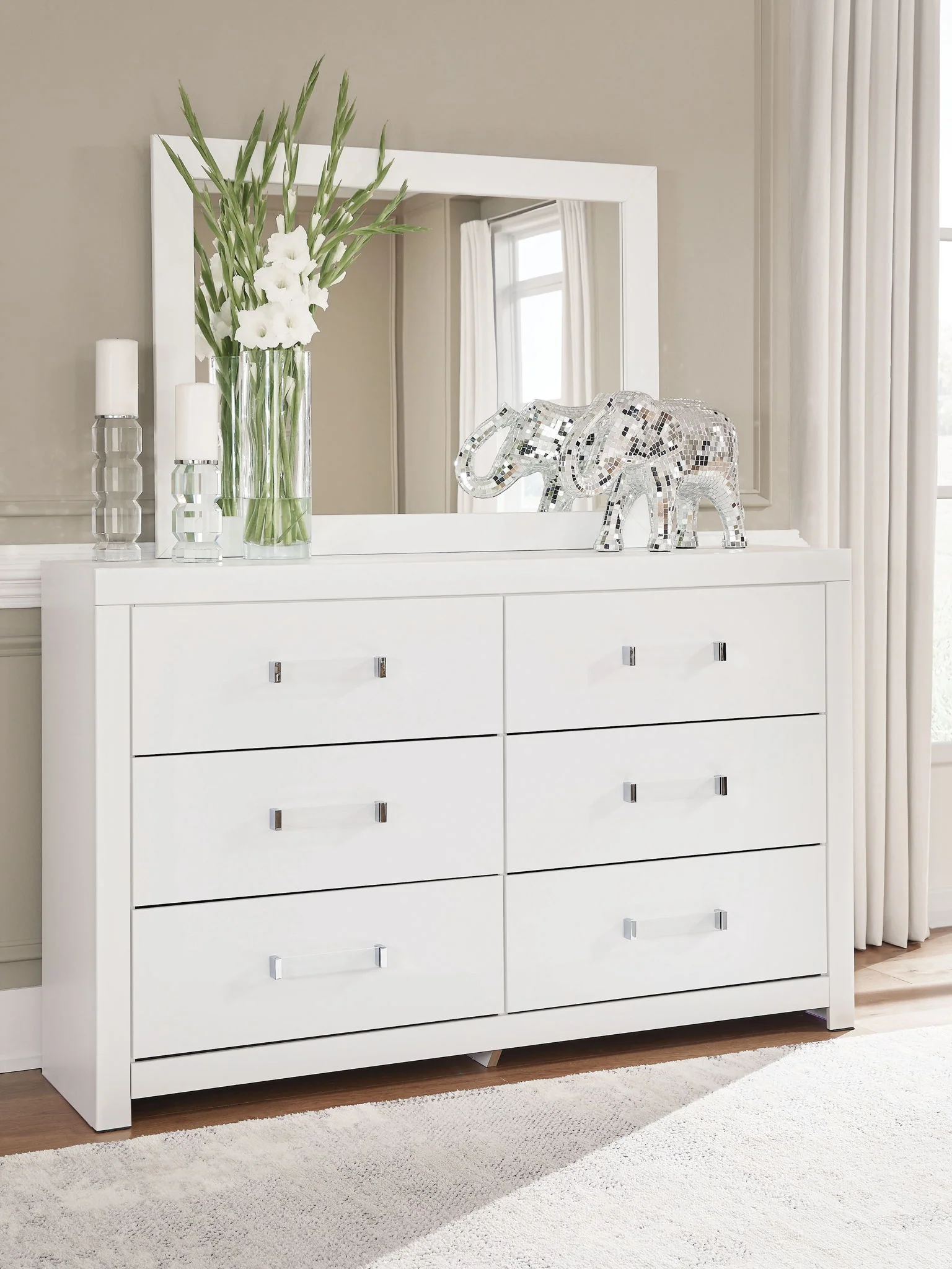 Maeling - Six Drawer Dresser - Image 7