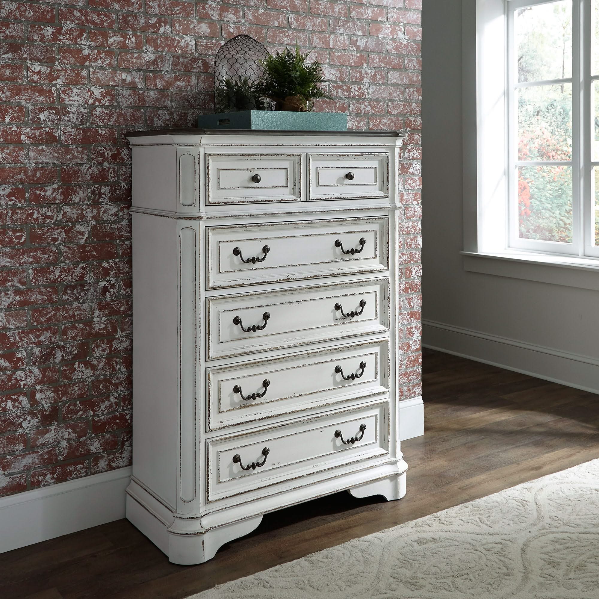 Magnolia Manor - 5 Drawer Chest - Image 3
