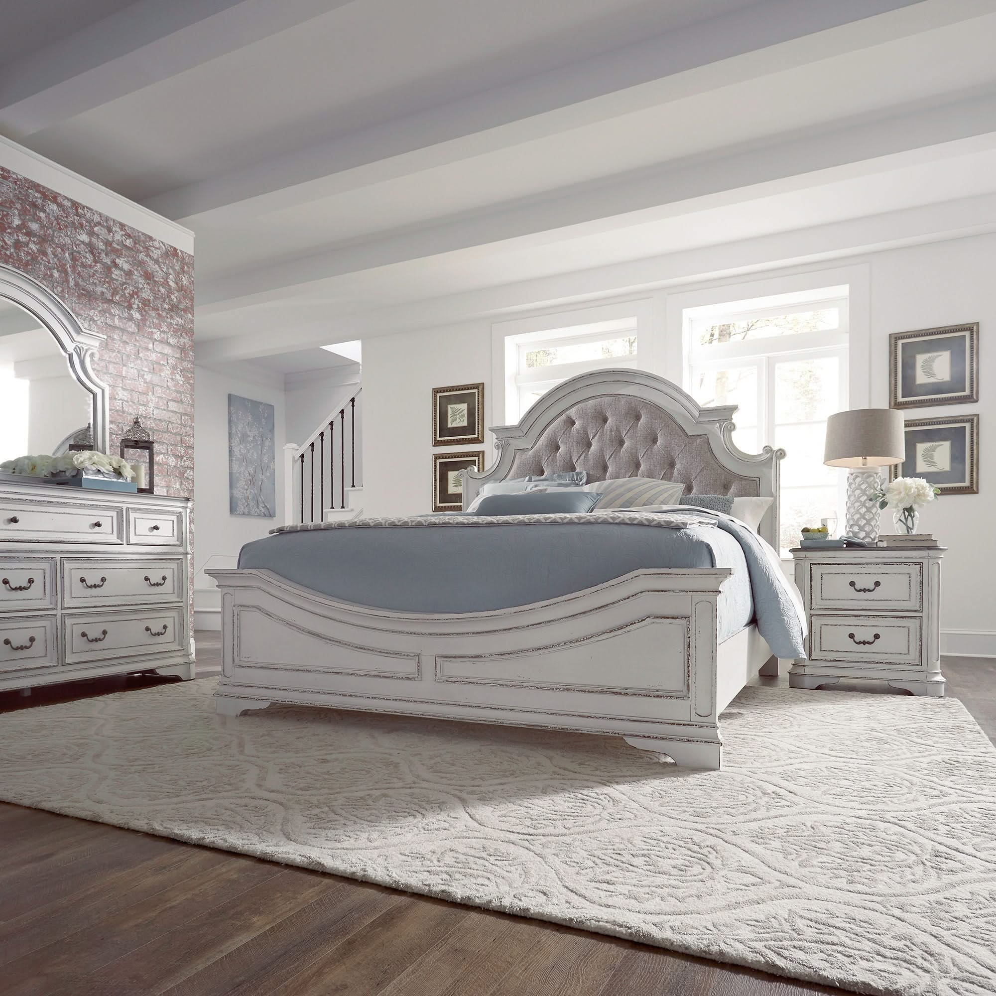 Magnolia Manor - Upholstered Bedroom Set - Image 7