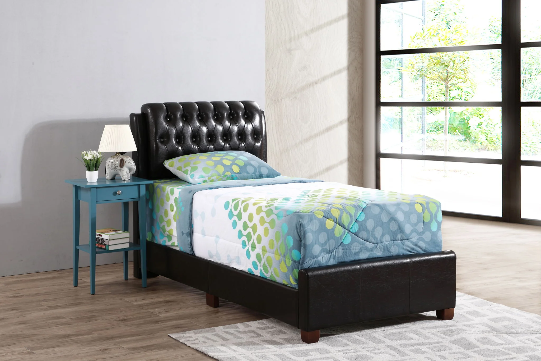 Tufted Upholstered Bed - Image 8