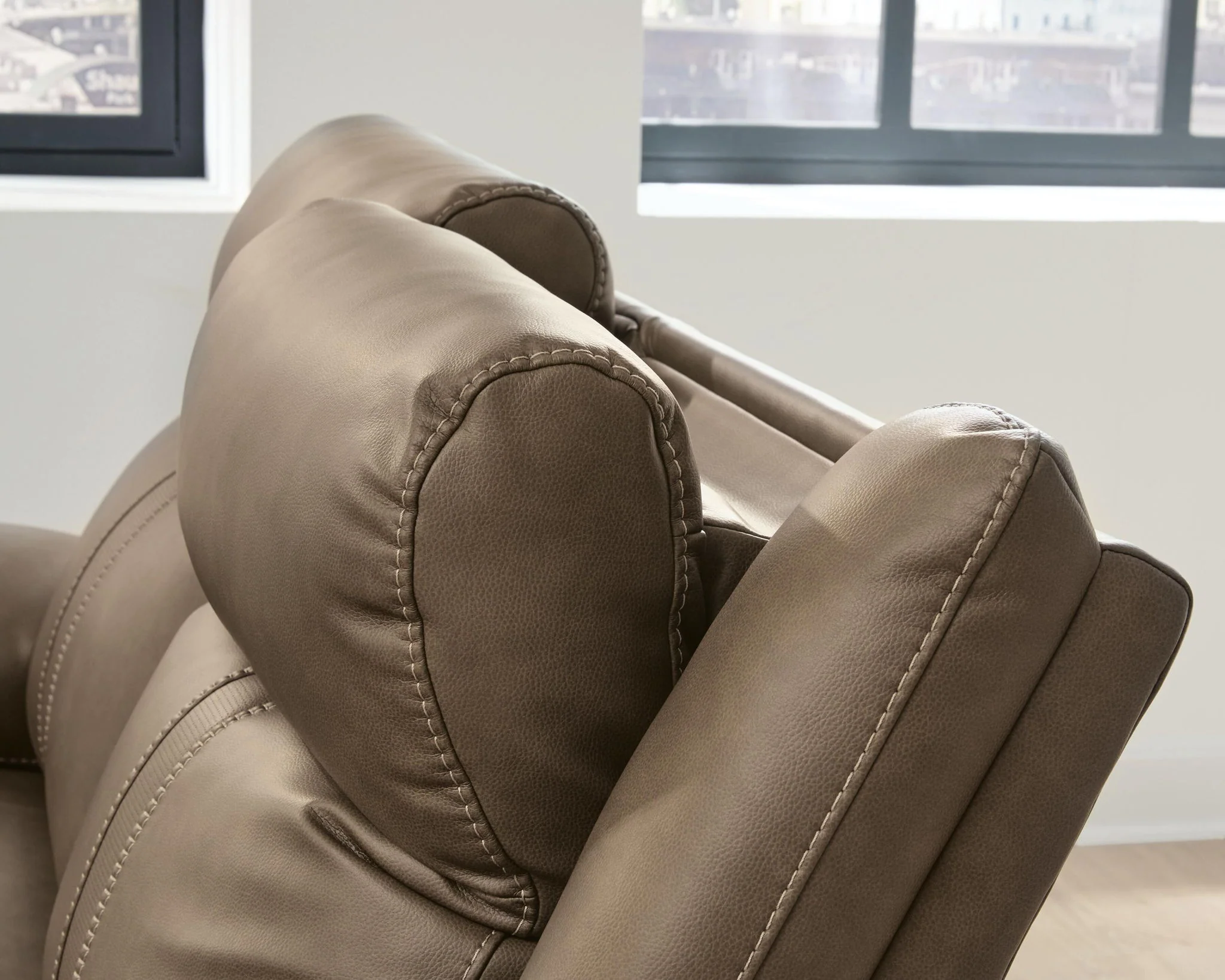 Max-Momentum - Reclining Sectional - Image 10