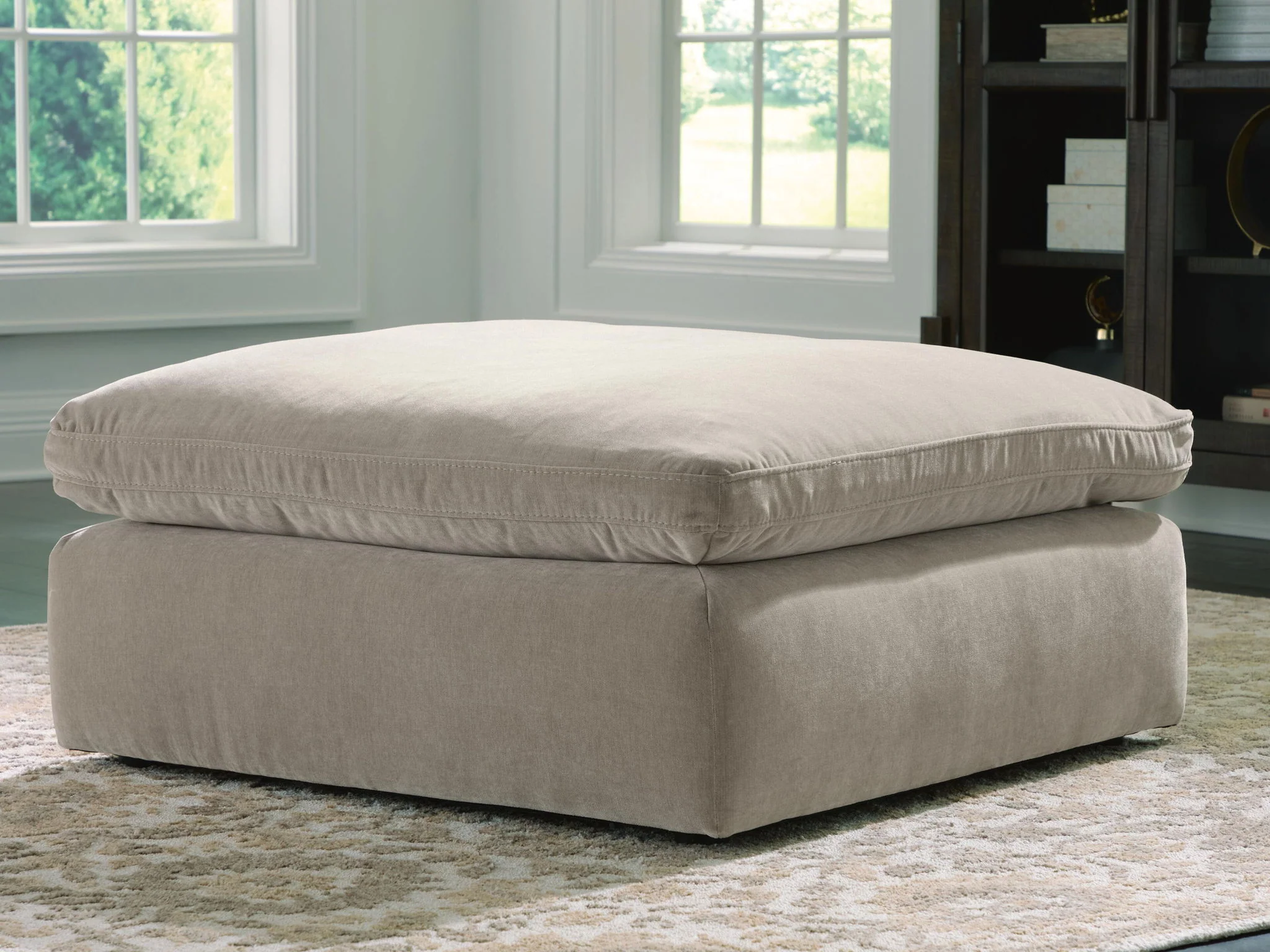 Maxton Heights - Oversized Accent Ottoman - Image 4