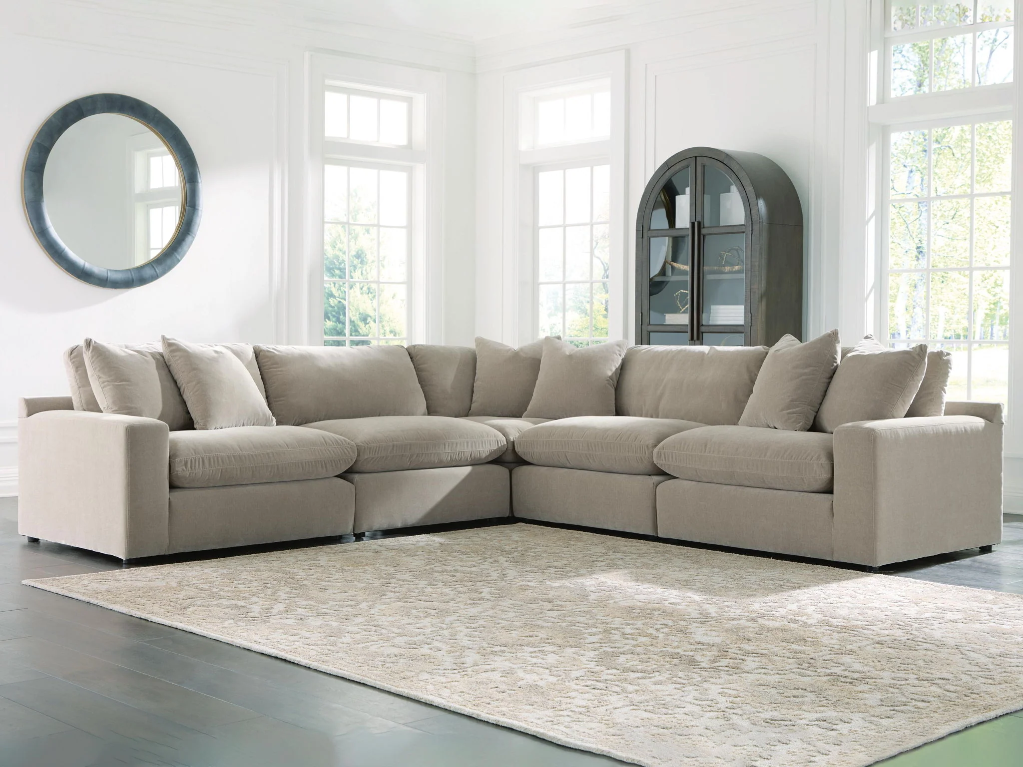 Maxton Heights - Sectional - Image 6