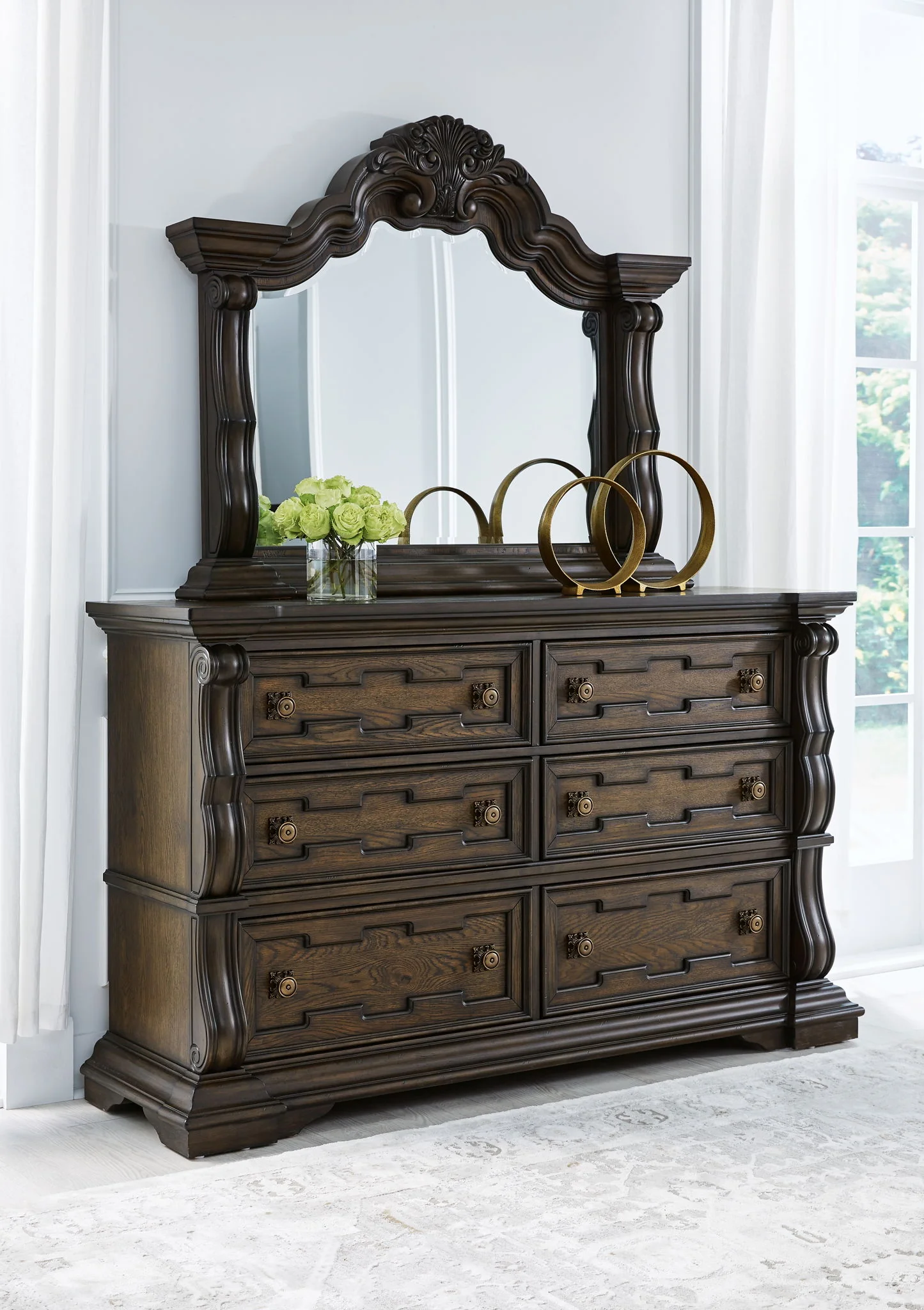 Maylee - Upholstered Bedroom Set - Image 4