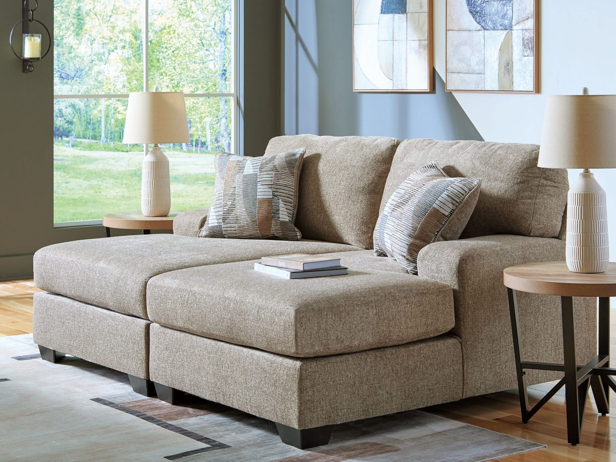 Newellen - Sectional - Image 8