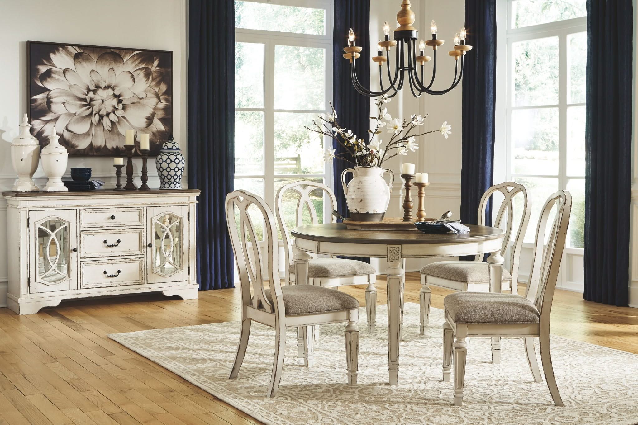 Realyn - Oval Dining Room Extension Table - Chipped White - Image 4