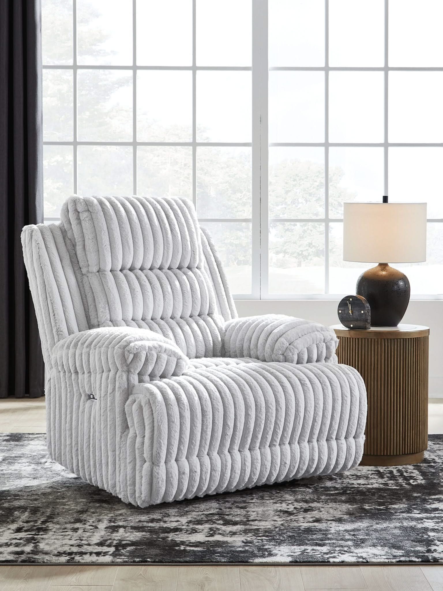 Rhines Falls - Zero Wall Recliner - Alloy - Image 3