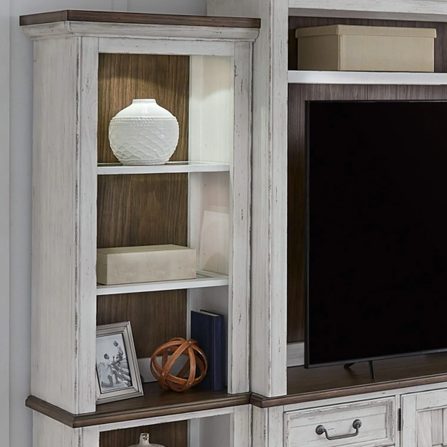 River Place - Left Pier Top - Riverstone White & Tobacco