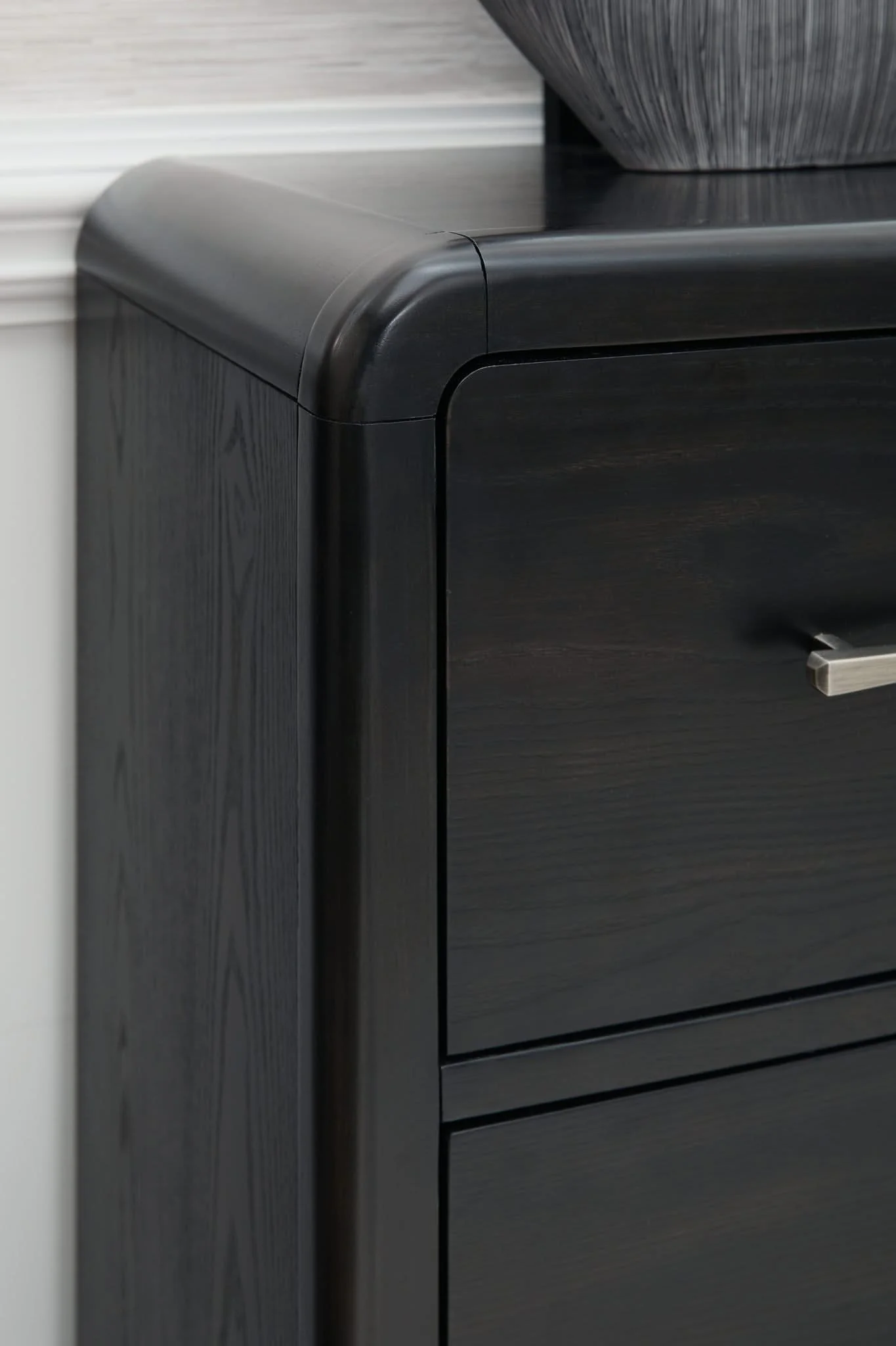 Rowanbeck - Dresser And Mirror - Black - Image 4