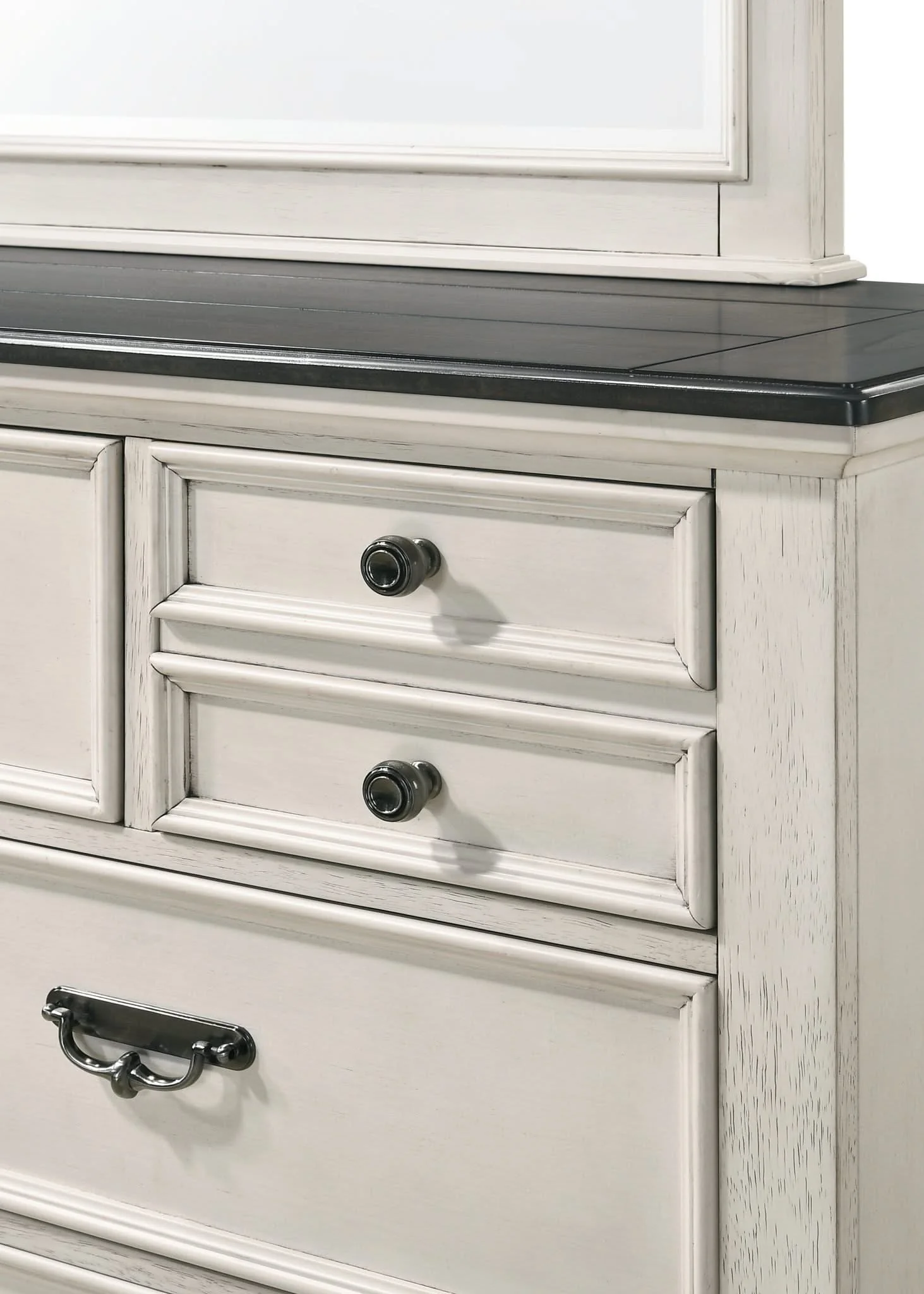Sawyer - Queen 4 Piece Bedroom Set - Antique White - Image 4