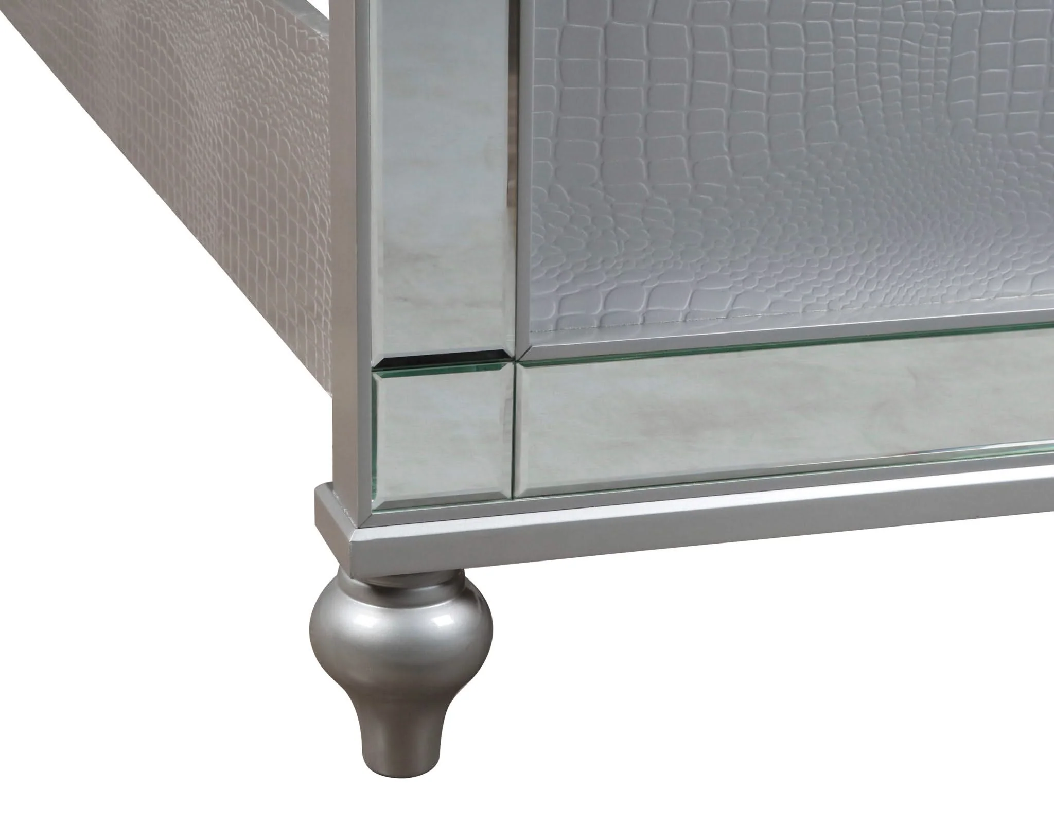 Valentino - Bed - Image 19