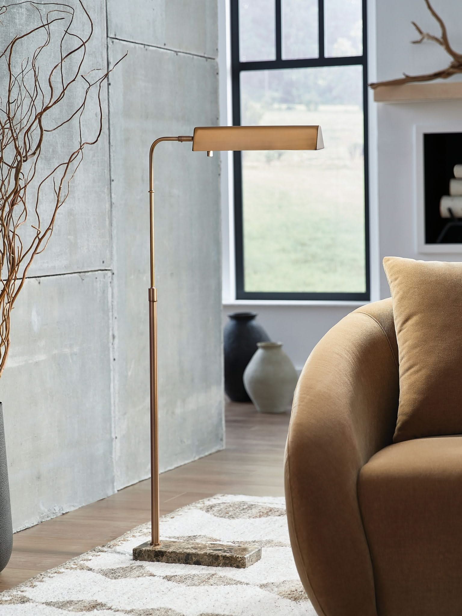 Yafe - Metal Lamp - Image 3