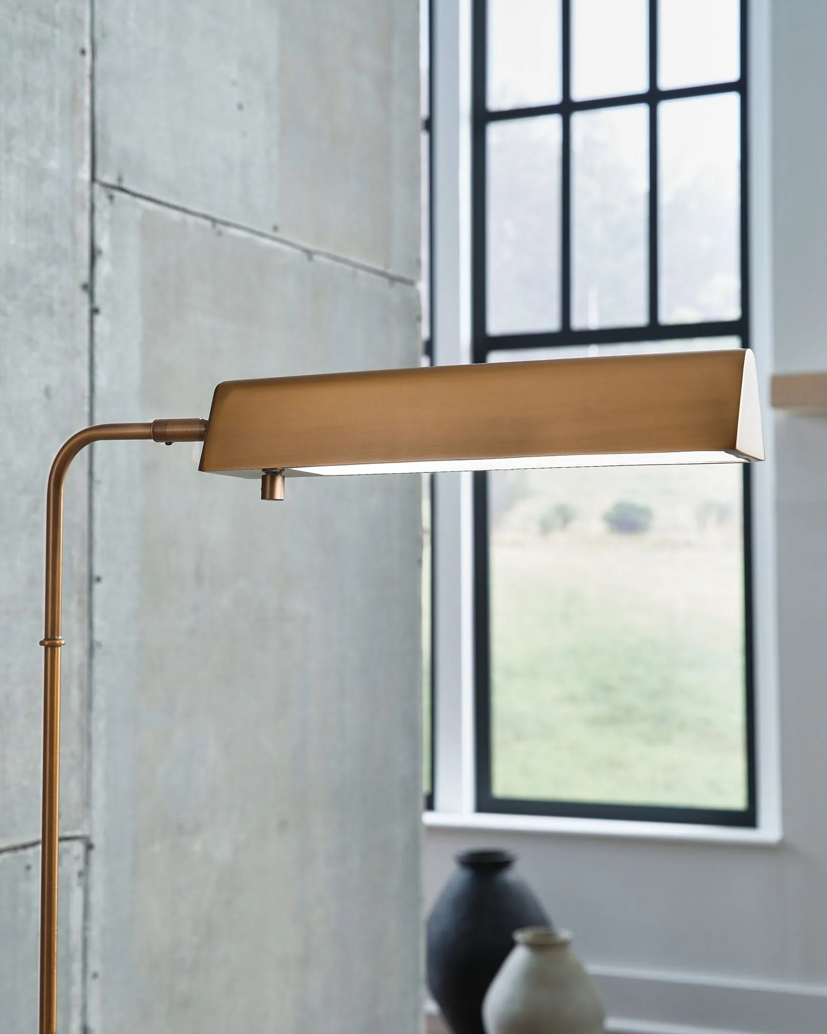 Yafe - Metal Lamp - Image 7